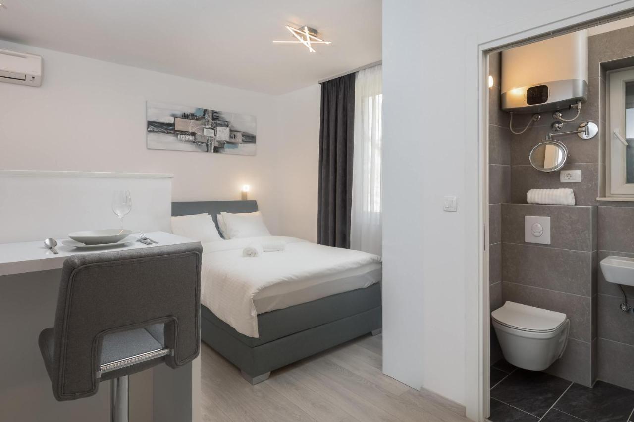 Luxury Studios & Rooms Seven Spalato Esterno foto