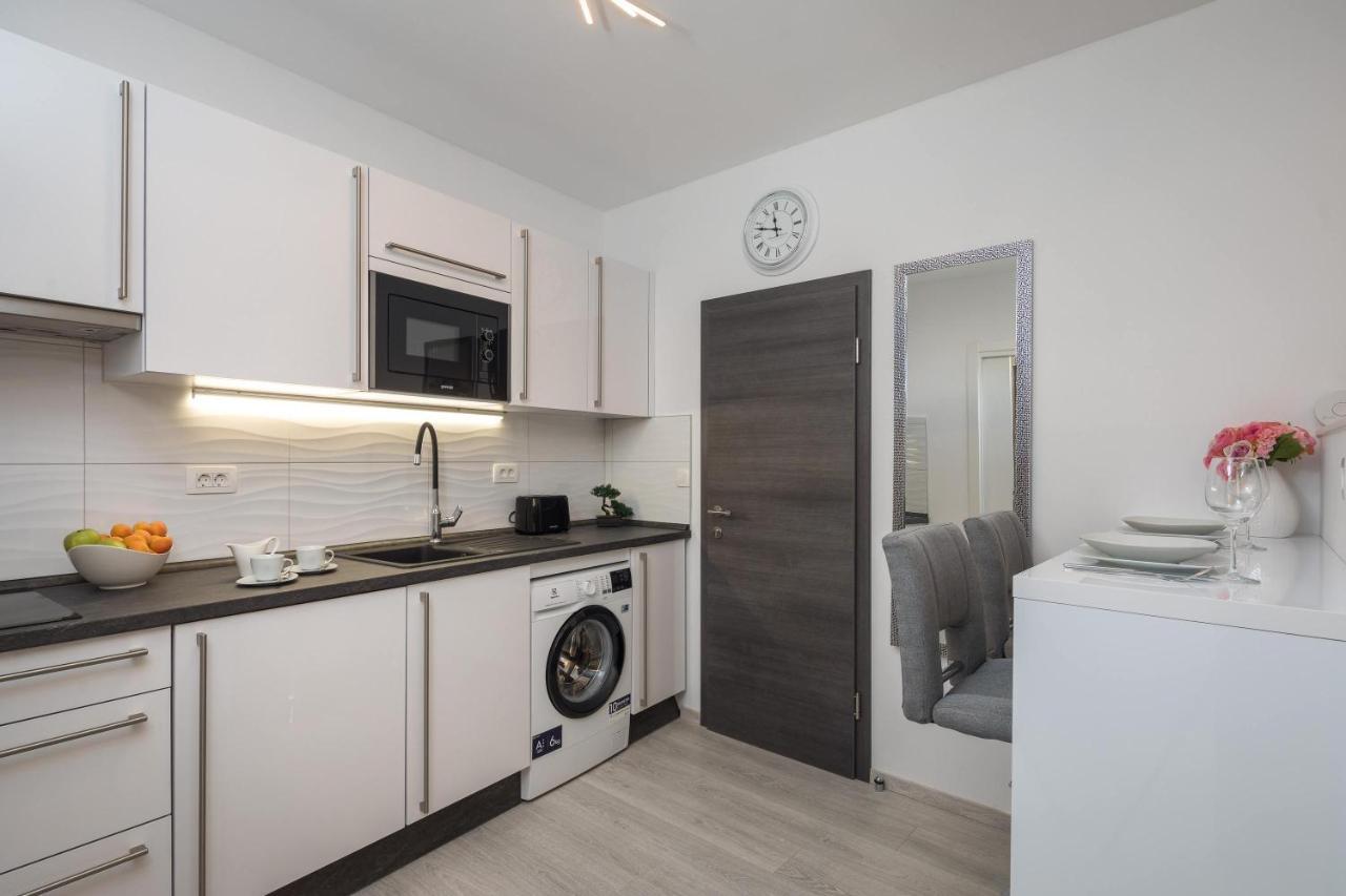 Luxury Studios & Rooms Seven Spalato Esterno foto